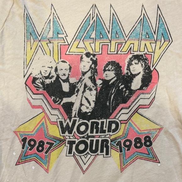 Chaser Cream Graphic Tee - Picture 3 of 4